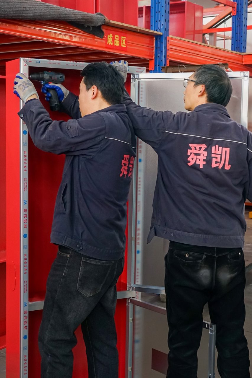 Cabinet door assembly